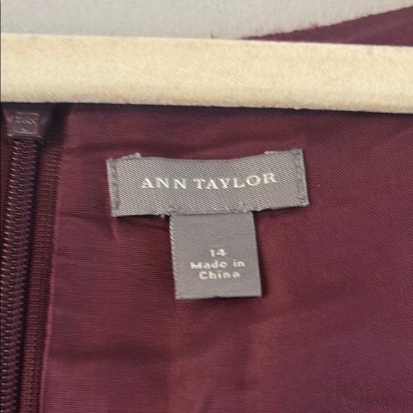 Ann Taylor Burgandy Sheath Midi Wool Dress Scoop Neck Sleeveless - Picture 2 of 11